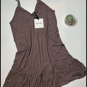 Agnes & Dora NWT Adj strap Slip Dress in Cocoa - size xxs (0-00)